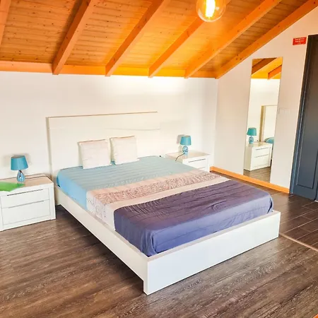 One | Massapez | | Calheta Apartamento *