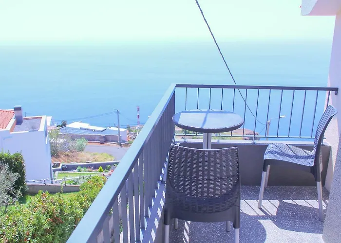 One | Massapez | | Calheta 公寓